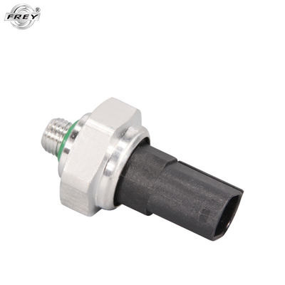 W204 W205 W212 W213 W221 2110000283 のための FREY AUTO PARTS 高圧スイッチ