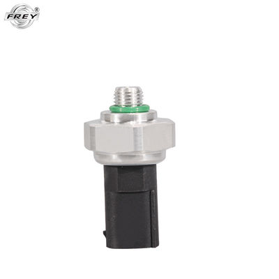 W204 W205 W212 W213 W221 2110000283 のための FREY AUTO PARTS 高圧スイッチ