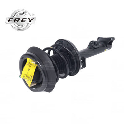 C クラス W203 A209 C209 の吸収材の衝撃の前部、2033205330 Frey の自動車部品