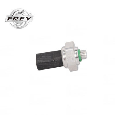 W204 W205 W212 W213 W221 2110000283 のための FREY AUTO PARTS 高圧スイッチ